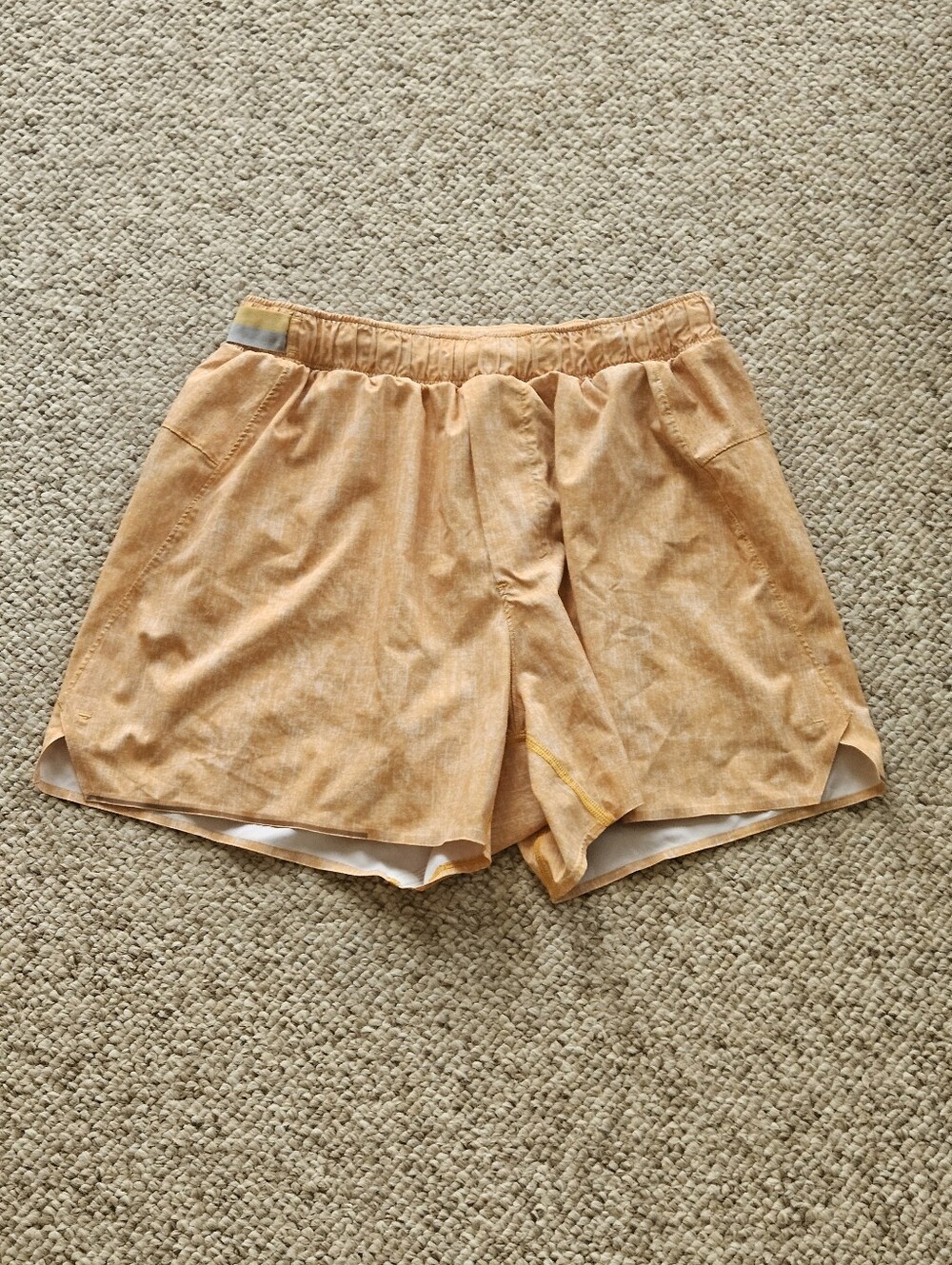 Lululemon Men's Surge Shorts Size Small EUC